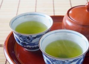 トクホのお茶で体脂肪を分解！少ない運動量で効率よく痩せる