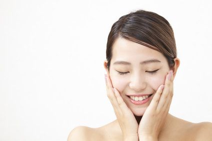 表情筋トレーニングで効果的に顔のたるみを改善する方法をご紹介！