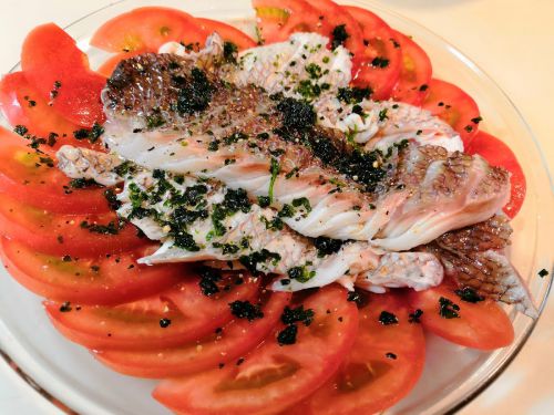 痩せる油【1食224円】トマトと真鯛湯引きのカルパッチョ風の簡単レシピ