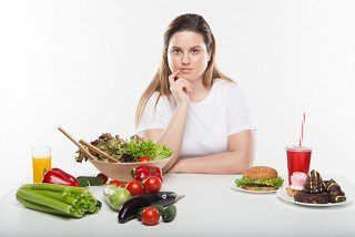 ダイエットで食事制限しても痩せないと悩む人は意外と多い