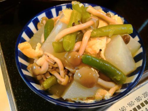 【1食43円】薄口醤油de大根とシメジの煮物の簡単レシピ