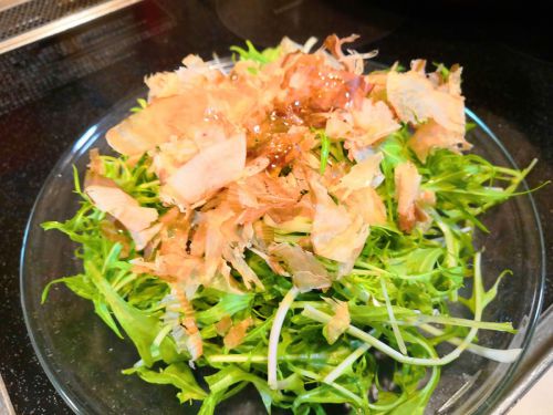 はりはり【1食25円】ごま油香る水菜の花鰹ポン酢サラダの簡単レシピ