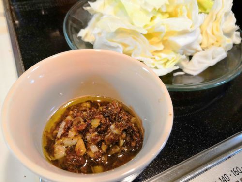 【1食32円】アンチョビガーリックオイルの作り置きレシピ～キャベツに合う自家製調味料～