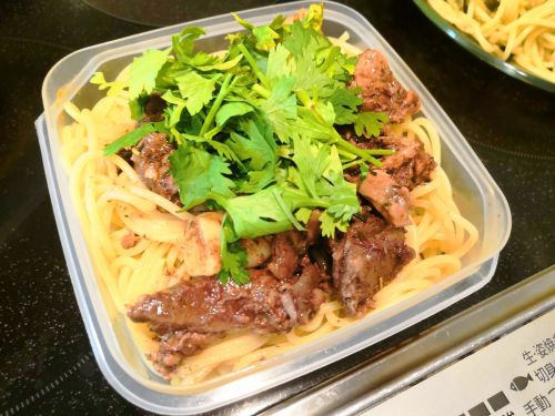 【1食155円】本マグロ血合いアヒージョdeパスタの自炊レシピ