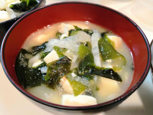 【1食20円】秋田味噌と薬膳だしの大根わかめ豆腐の自炊レシピ