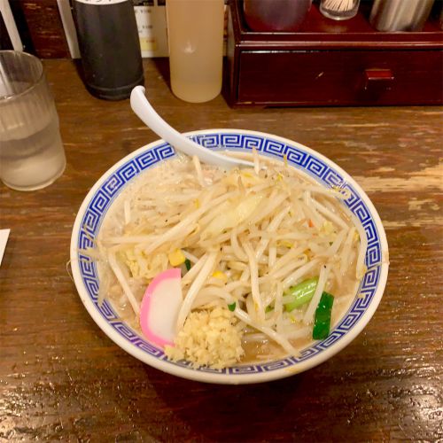 トナリ丸の内店！東京駅で食べる絶品タンメン〜野菜たっぷりで健康的なはず〜