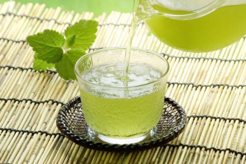 話題の健康法でダイエット！生姜緑茶の効能や作り方とは！？