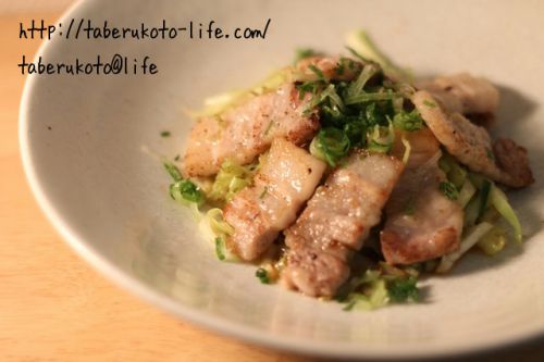 『豚肉とキャベツの塩麹炒め』お肉をしっかり食べてダイエット。シンプル調理が美味しい。