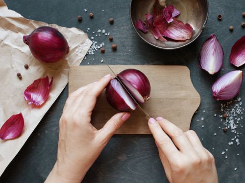 紫たまねぎの栄養価と人気レシピ！普通のたまねぎと何が違う？