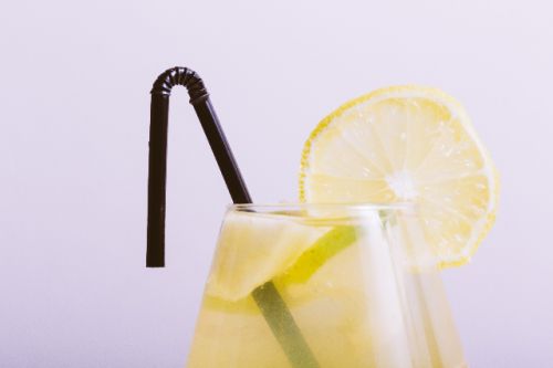 レモン炭酸水はダイエットに効果あり！太る原因や作り方をご紹介！