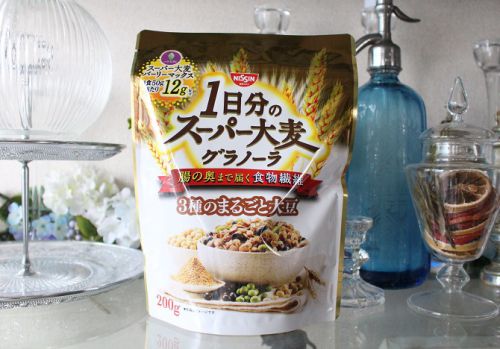 最強ダイエット食材“バーリーマックス”が入った『スーパー大麦グラノーラ３種のまるごと大豆』
