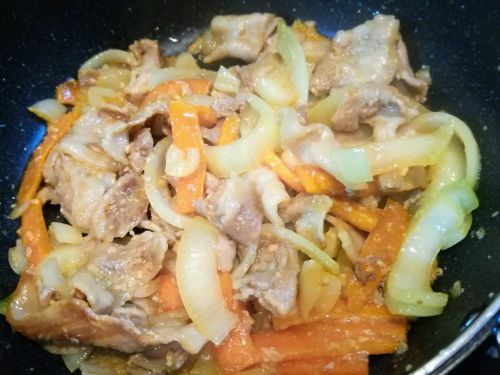 【1食106円】豚と野菜の味噌炒めの簡単レシピ～安い野菜だけで作れます～